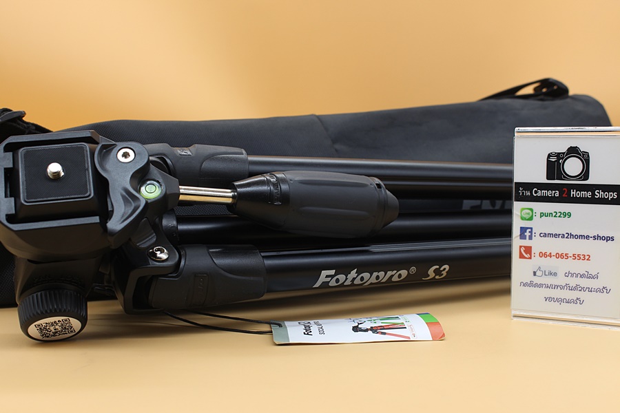 ขาย ขาตั้งกล้อง Fotopro Tripod S3 (Black) สภาพพร้อมใช้งาน  อุปกรณ์และรายละเอียดของสินค้า 1.ขาตั้งกล้อง Fotopro Tripod S3 (Black) 2.กระเป๋า  3.เพลท  *******